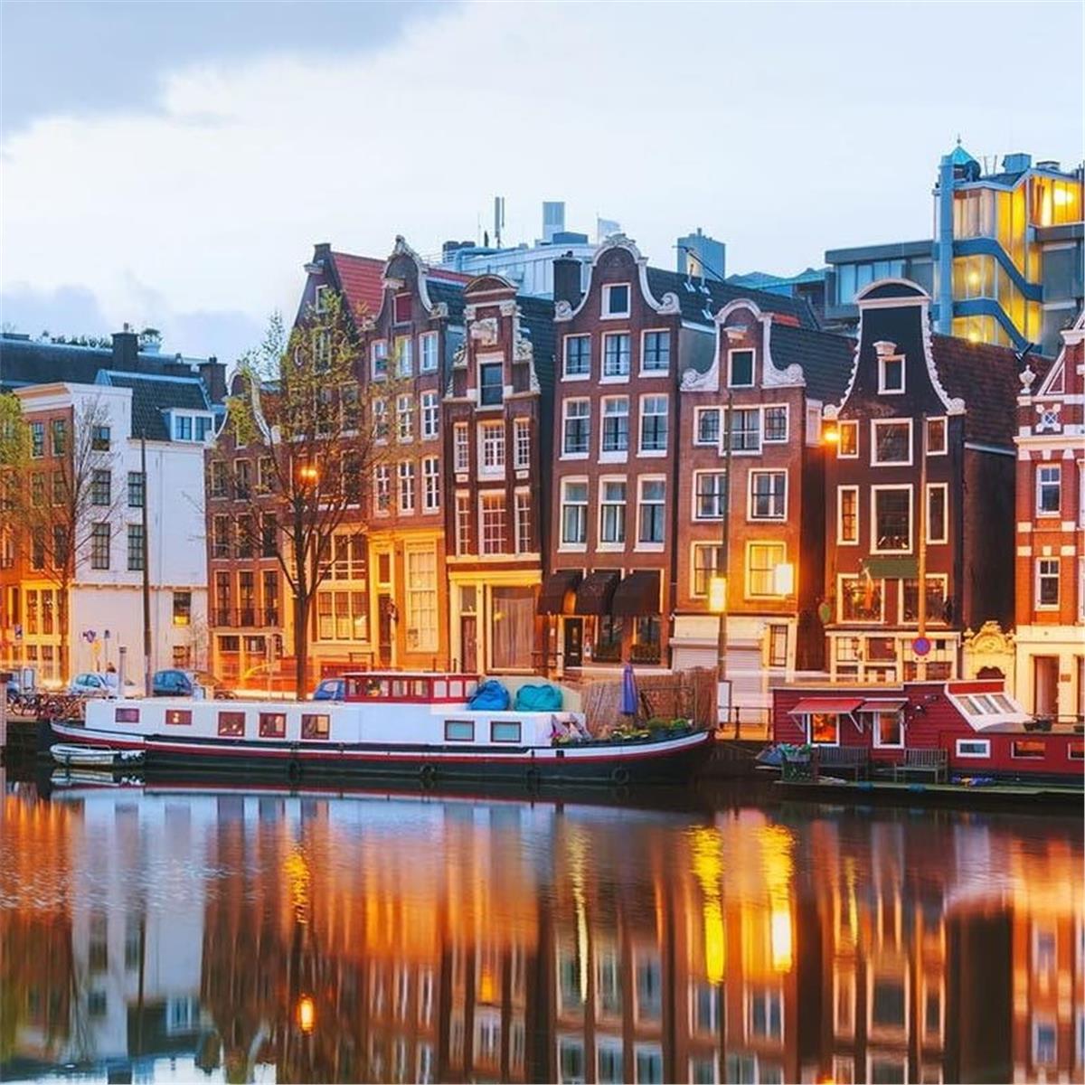 İzmir'den Uçaklı 3 Gece 4 Gün Konaklamalı Renklerin Şehri Amsterdam Turu