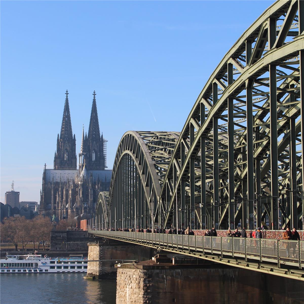 İzmir'den Uçaklı 4 Gece 5 Gün Konaklamalı Köln, Lüksemburg, Metz, Paris Ve Disneyland Turu