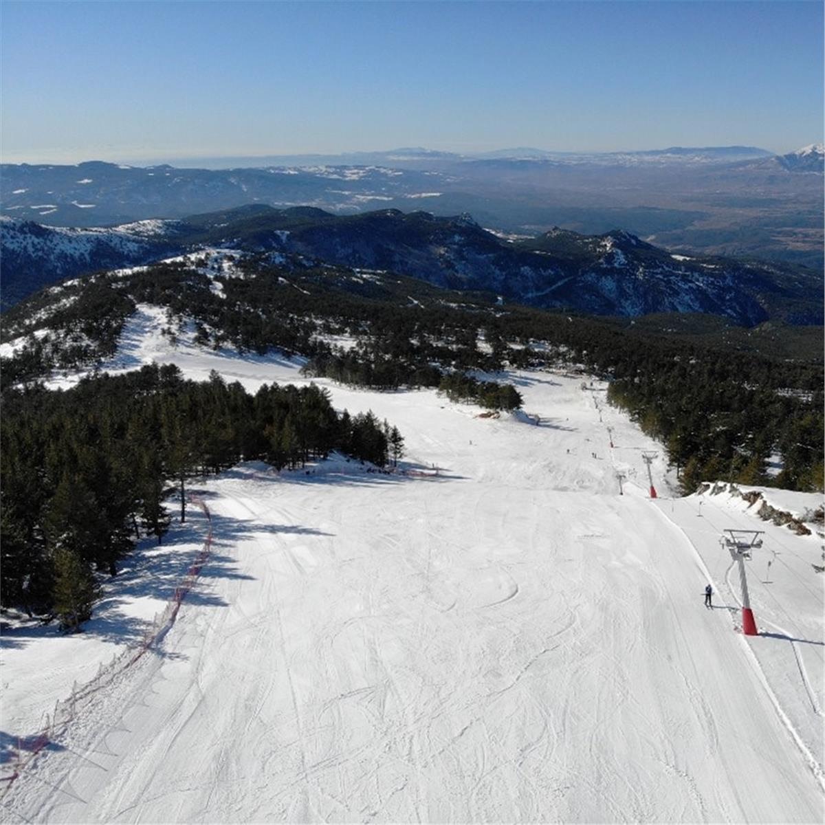 İzmir'den Kalkışlı Günübirlik Murat Dağı Kayak Merkezi ve Taşyaran Vadisi Turu