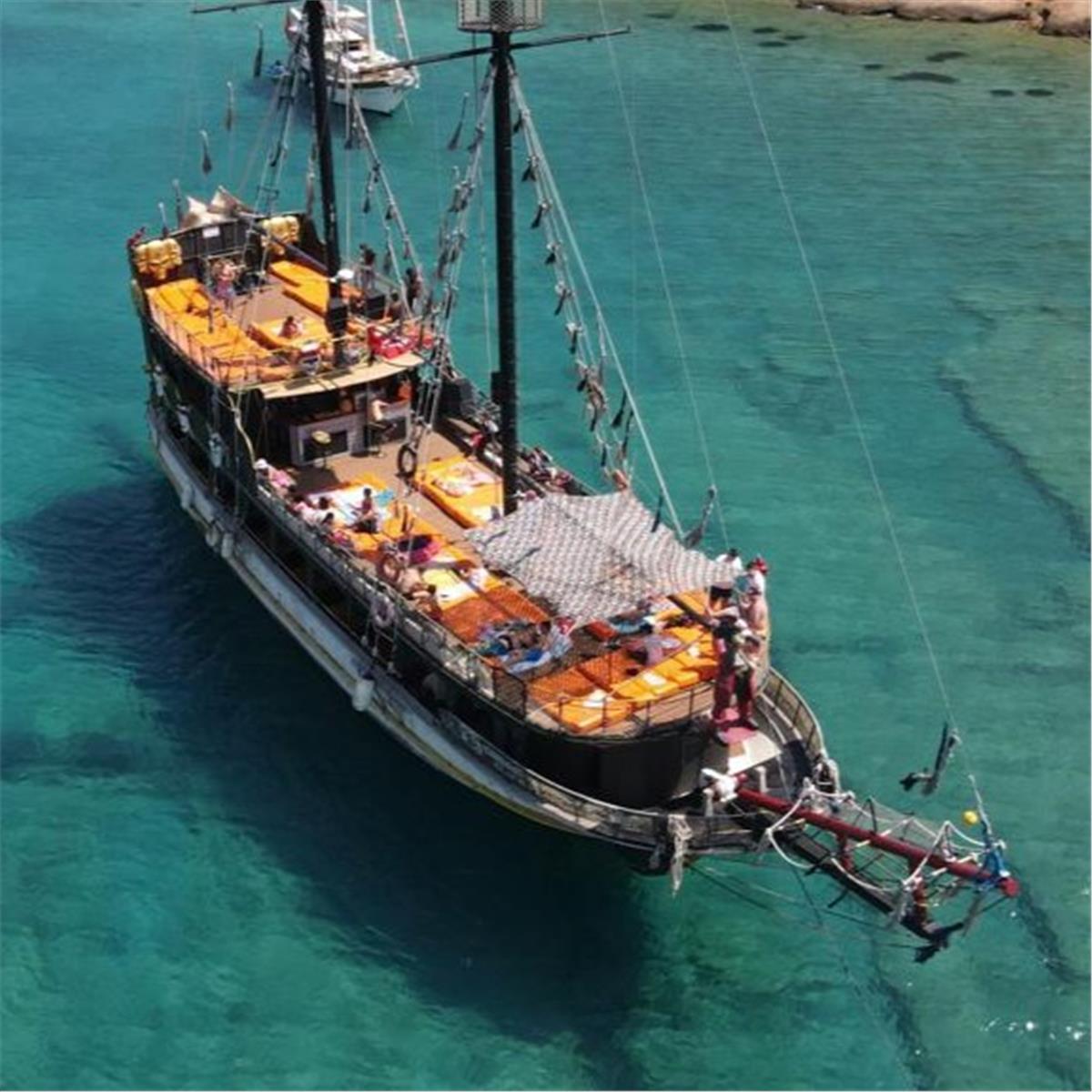 Günübirlik Bodrum Tekne Turu. Üstelik Ulaşım Ve Öğle Yemeği Dahil