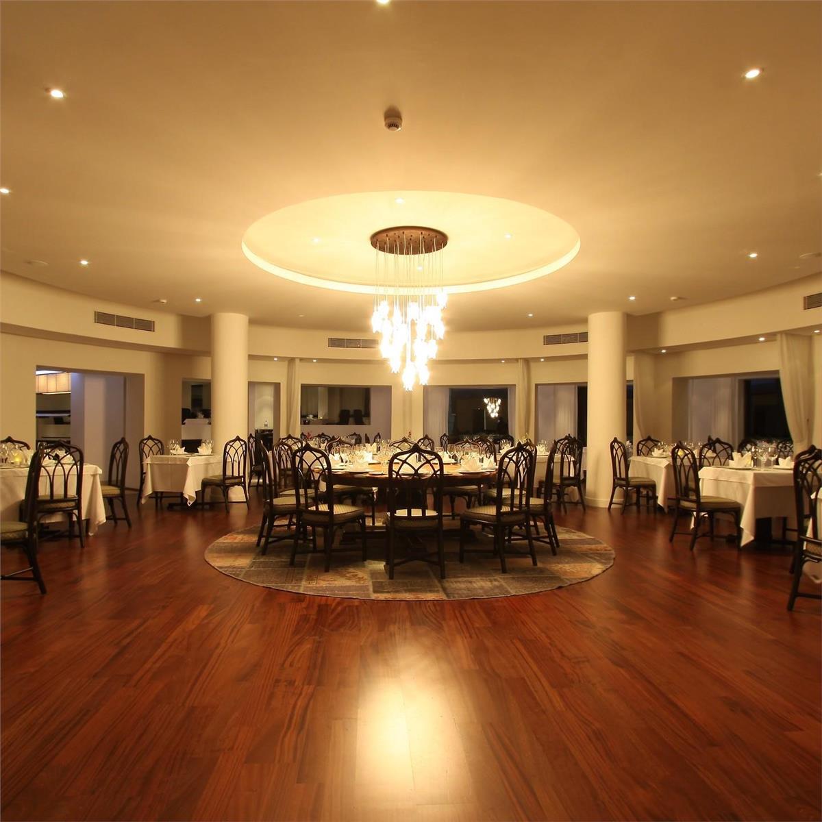 İzmir'den Uçak İle Hareketli Kıbrıs İzmir'den Uçak İle Hareketli Kıbrıs Arkın Palm Beach Hotel Yarım Pansiyon Konaklama Seçenekleri