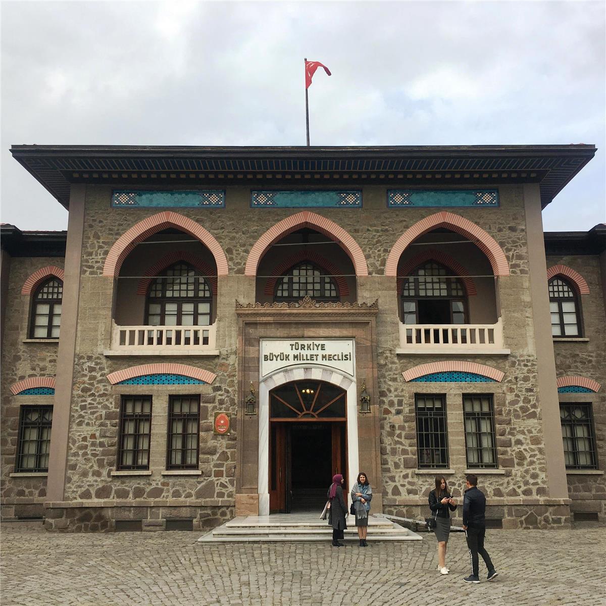 İzmir Çıkışlı Günübirlik Ankara ve Anıtkabir Turu. Üstelik Kahvaltı Dahil