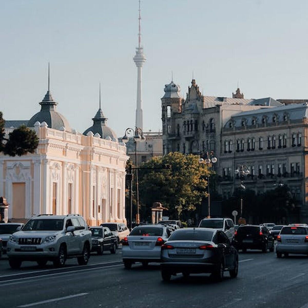 İzmir'den Uçaklı 4 Gece 5 Gün Konaklamalı Azerbaycan & Bakü Turu Rotası