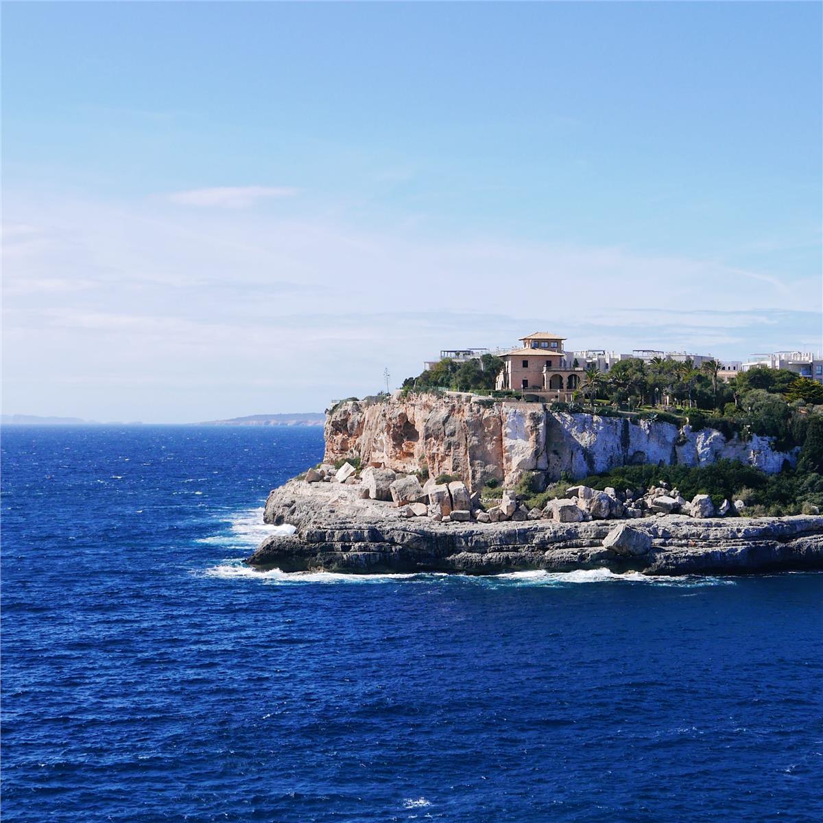 İzmir'den Uçaklı 3 Gece 4 Gün Konaklamalı Mimari Harikalar İle Barselona Turu