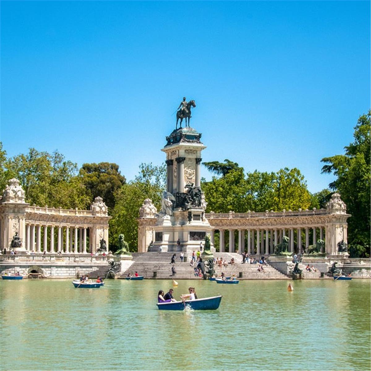 İzmir'den Uçak İle Hareketli 29 Ekim ve Sömestr Özel 5 Gece 6 Gün Konaklamalı Bonito İspanya Turu