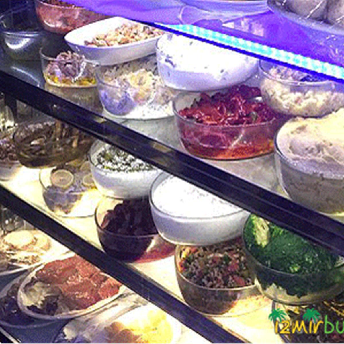 Alsancak Rakım 35 Meyhane’de Canlı Fasıl Eşliğinde Et ve Balık Menüleri