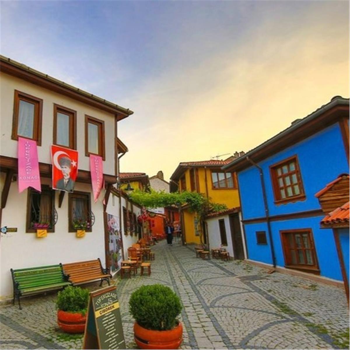 İzmir'den Otobüslü Ankara'dan Trenli 1 Gece 2 Gün Konaklamalı Ankara & Anıtkabir & Eskişehir Turu