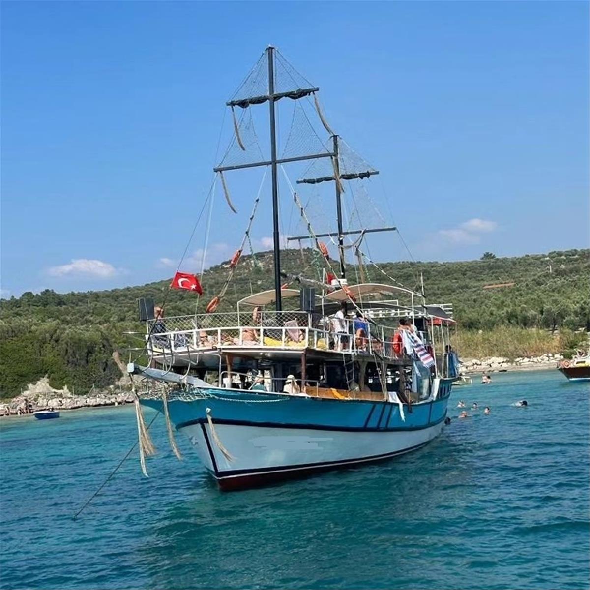Gün Boyu Yüzme Molalı, Öğle Yemeği Dahil Dikili Tekne Turu