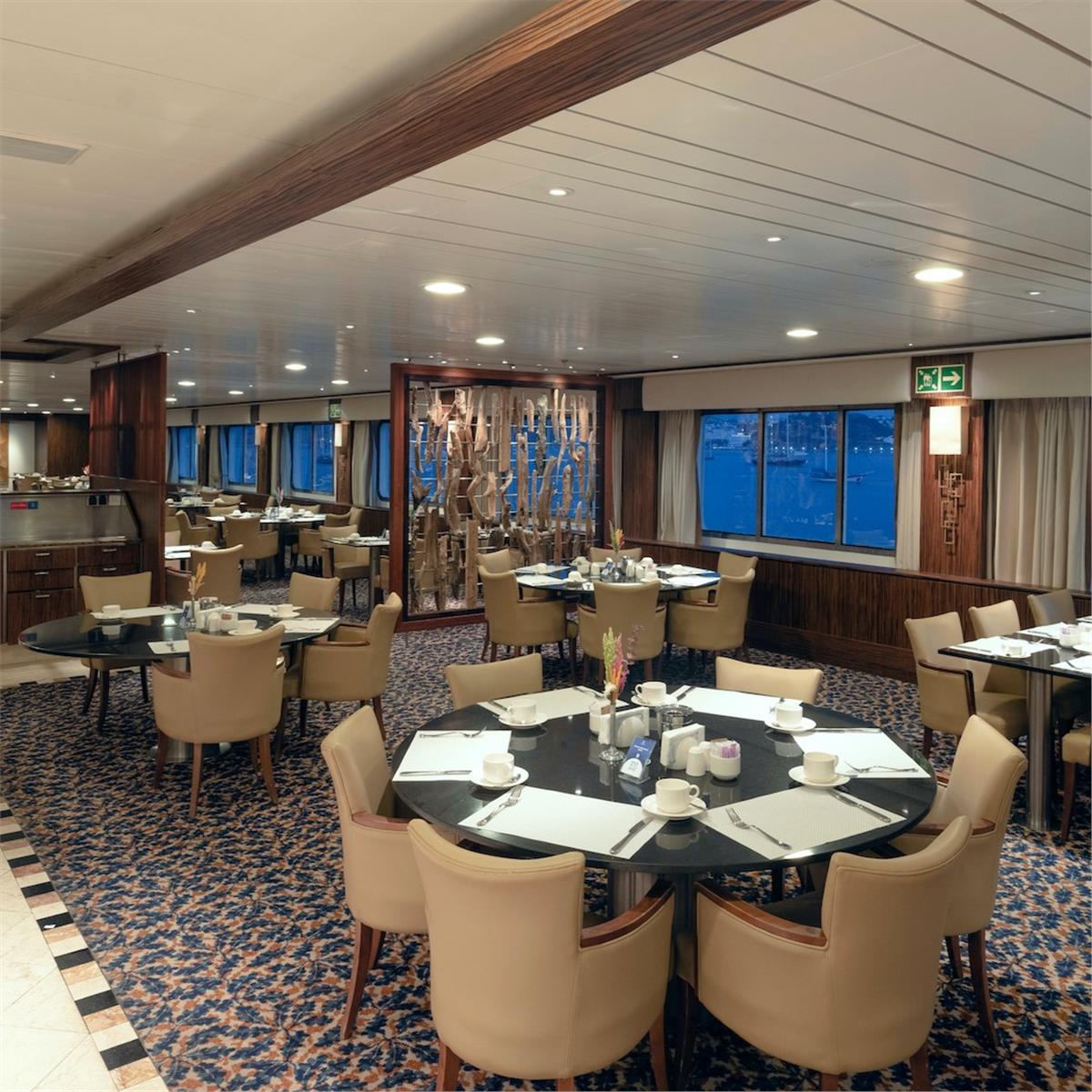 İzmir Çeşme'den Kalkışlı Selectum Blu ile 4 Gece Konaklamalı Yunan Adaları Turu