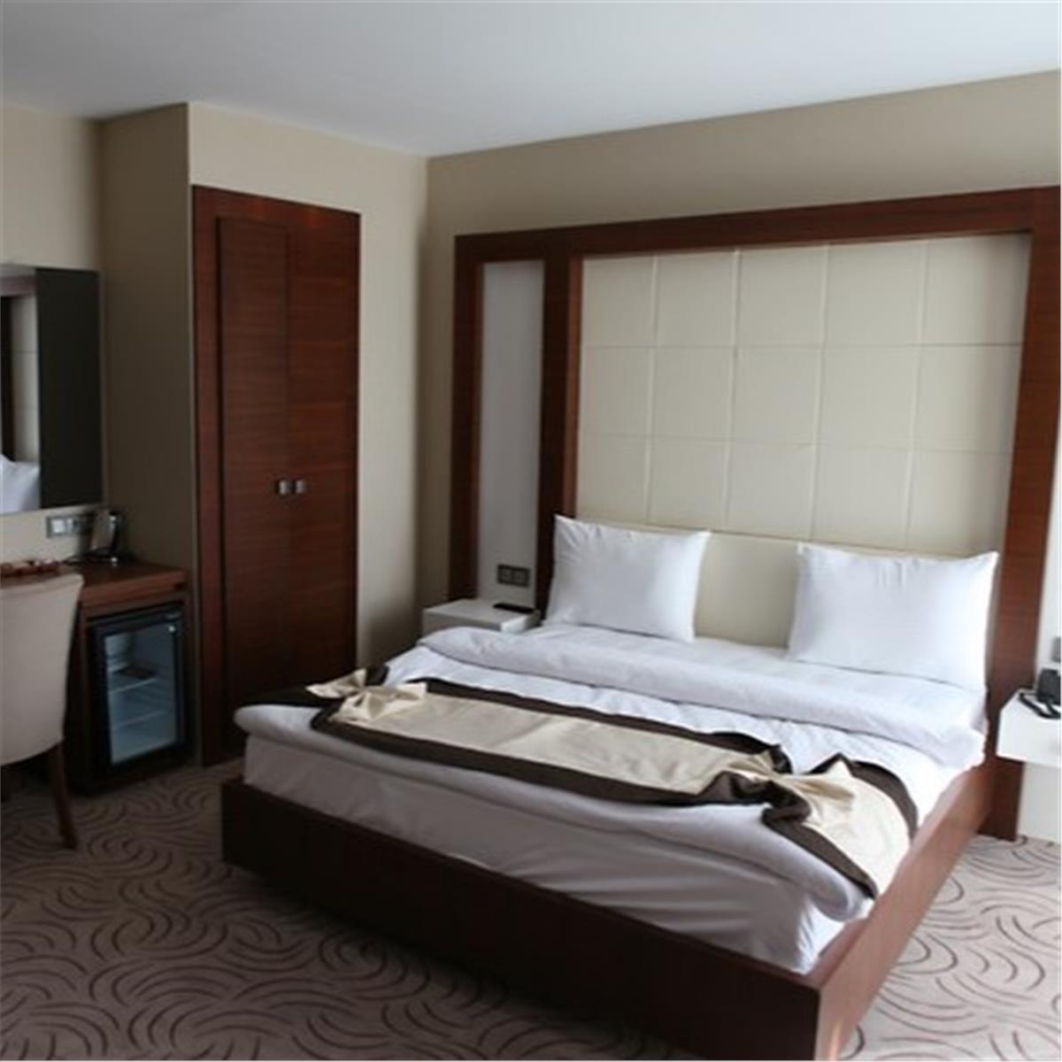 İzmir Çıkışlı Yılbaşı Özel 2 Gece 3 Gün Konaklamalı Yılbaşı Gala Yemeği ve Limitsiz Alkol Dahil Butik Kars Turu