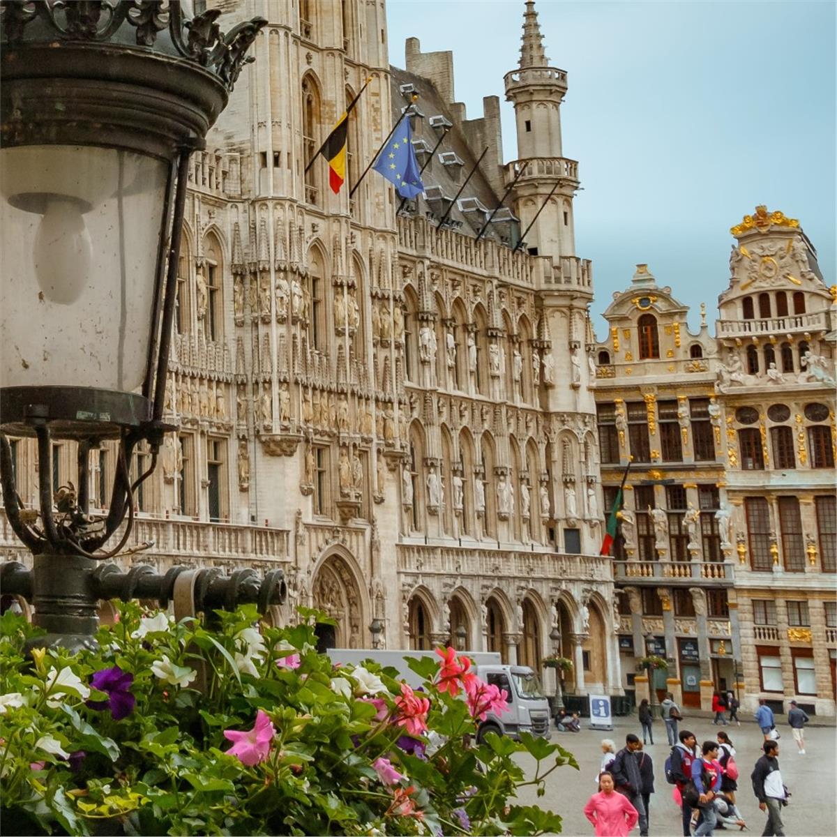 İzmir'den Uçaklı 2 Gece 3 Gün Konaklamalı Sevgililer Günü Özel Brüksel, Brugge, Paris Turu