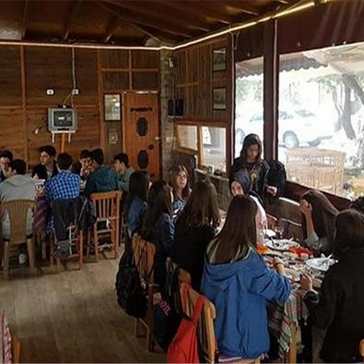 Şirince Zeytin Gölgesi Serpme Köy Kahvaltısı