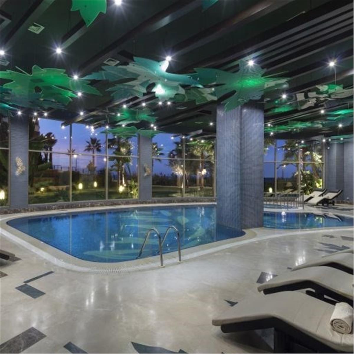 İzmir'den Uçak İle Hareketli Kıbrıs İzmir'den Uçak İle Hareketli Kıbrıs Merit Royal Hotel Herşey Dahil Konaklama Seçenekleri