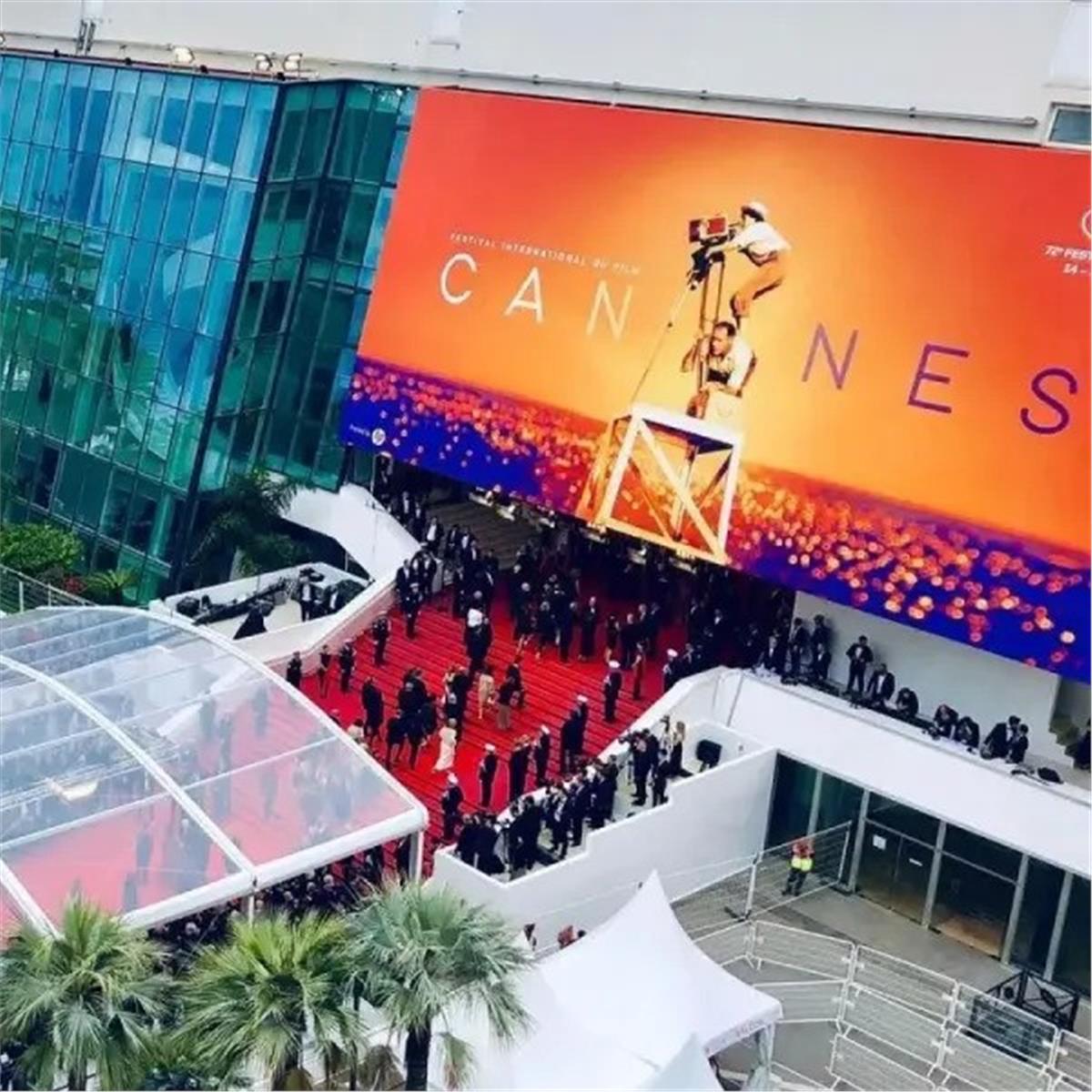 İzmir'den Uçaklı 4 Gece 6 Gün Konaklamalı Avrupa Masalı Express Turu