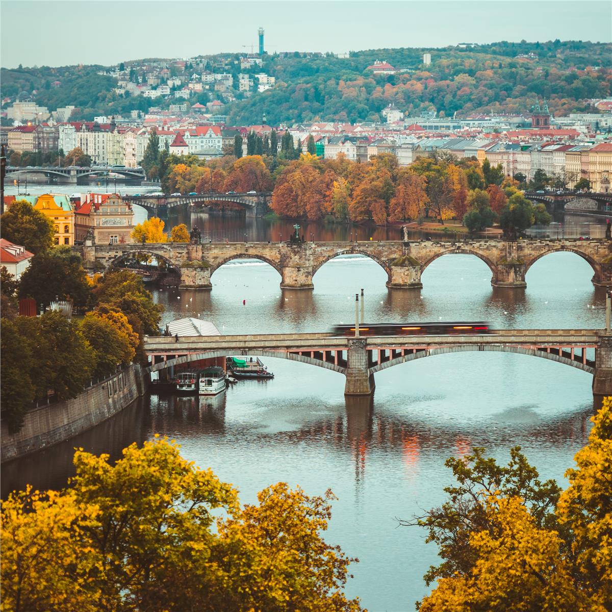 İzmir'den Otobüslü 15 Gece 17 Gün Konaklamalı Büyük Avrupa Turu
