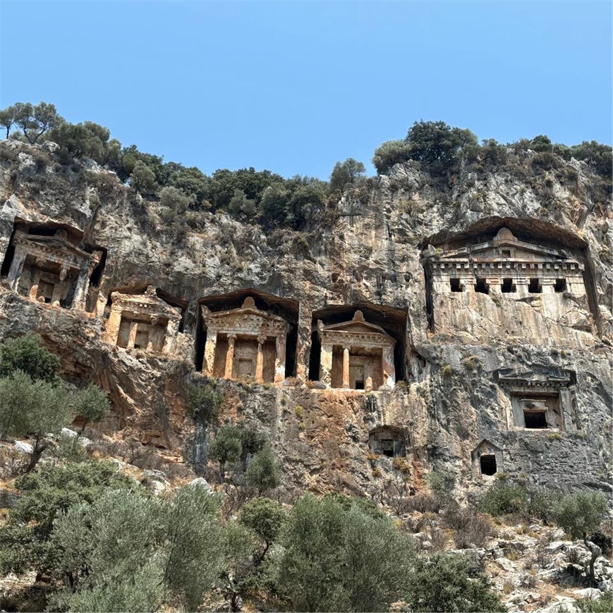 İzmir'den Otobüslü 4 Gece 5 Gün Konaklamalı Exclusive Ege ve Akdeniz Turu