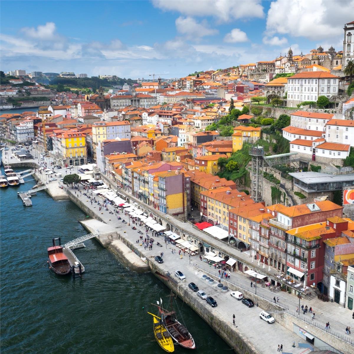 İzmir'den Uçak İle Kalkışlı 4 Gece 5 Gün Konaklamalı Porto Lizbon Turu. Üstelik Ekstra Tur Yok