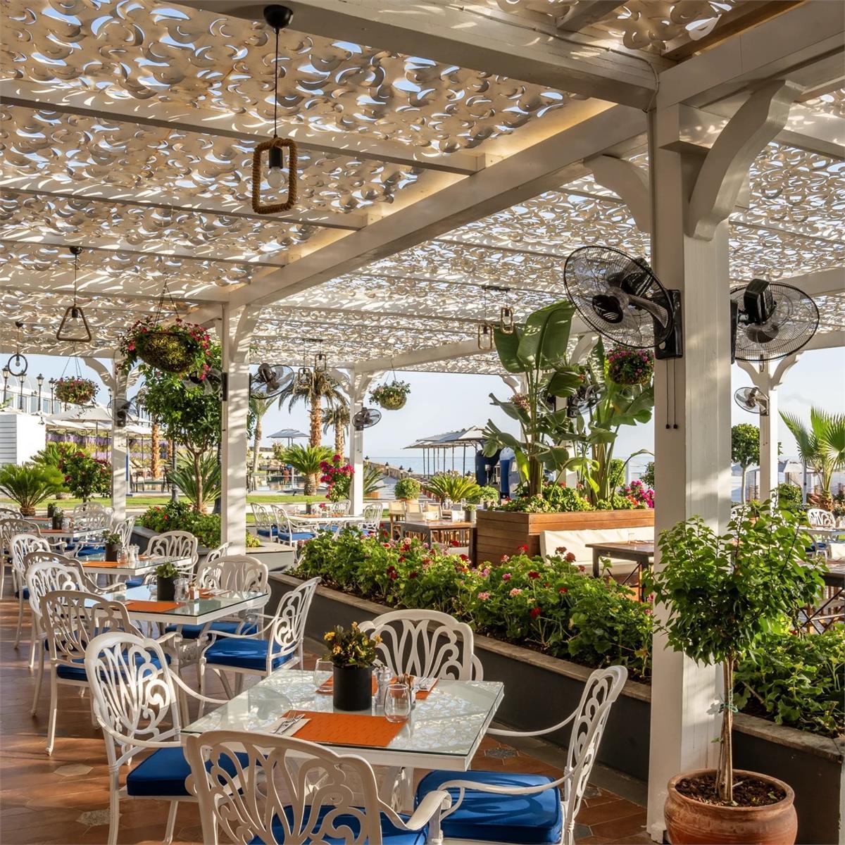 İzmir'den Uçak İle Hareketli Kıbrıs Kaya Palazzo Resort Tam Pansiyon Plus Konaklama Seçenekleri