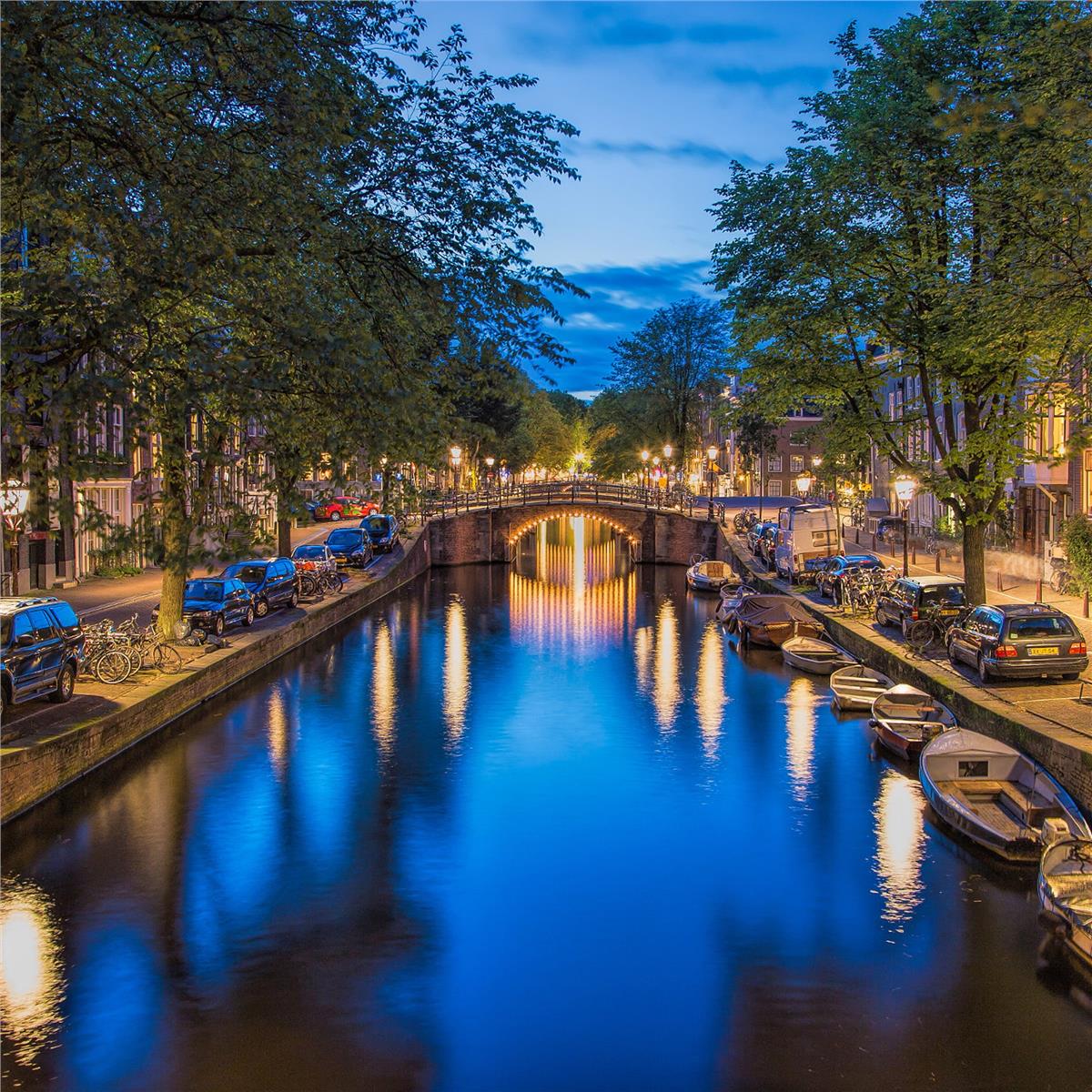 İzmir'den Uçaklı 7 Gece 8 Gün Konaklamalı Beneluks, Paris Ve Köln Turu