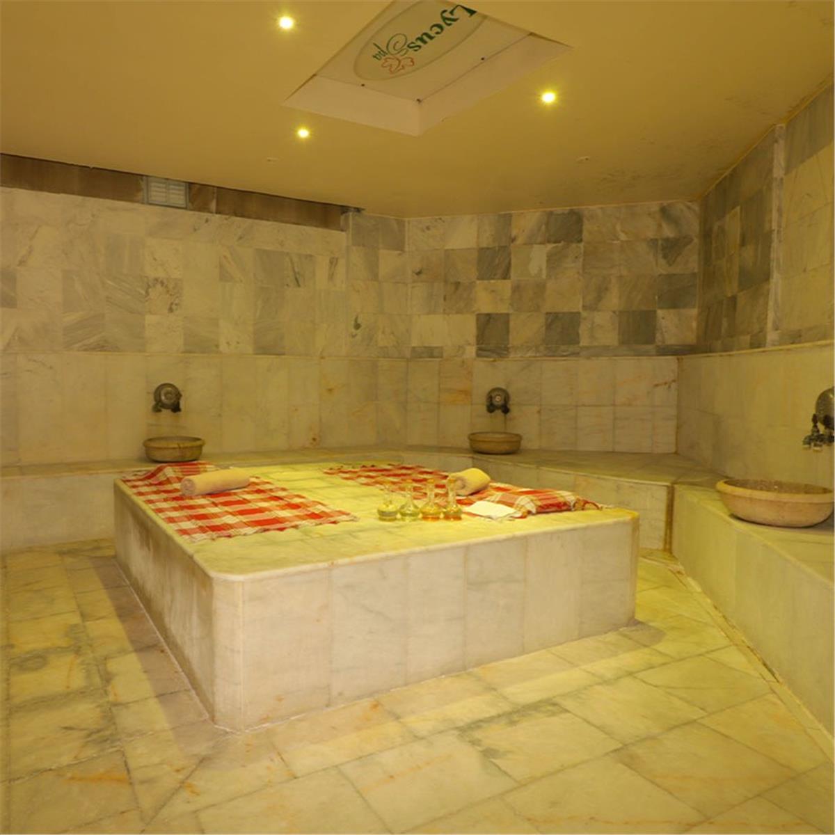 İzmir Çıkışlı Yılbaşı Özel 2 gece 3 gün Yılbaşı Gala Yemeği Dahil 5* Lycus River Thermal & Spa Hotel Konaklama Üstelik Limitsiz Yerli İçecekli