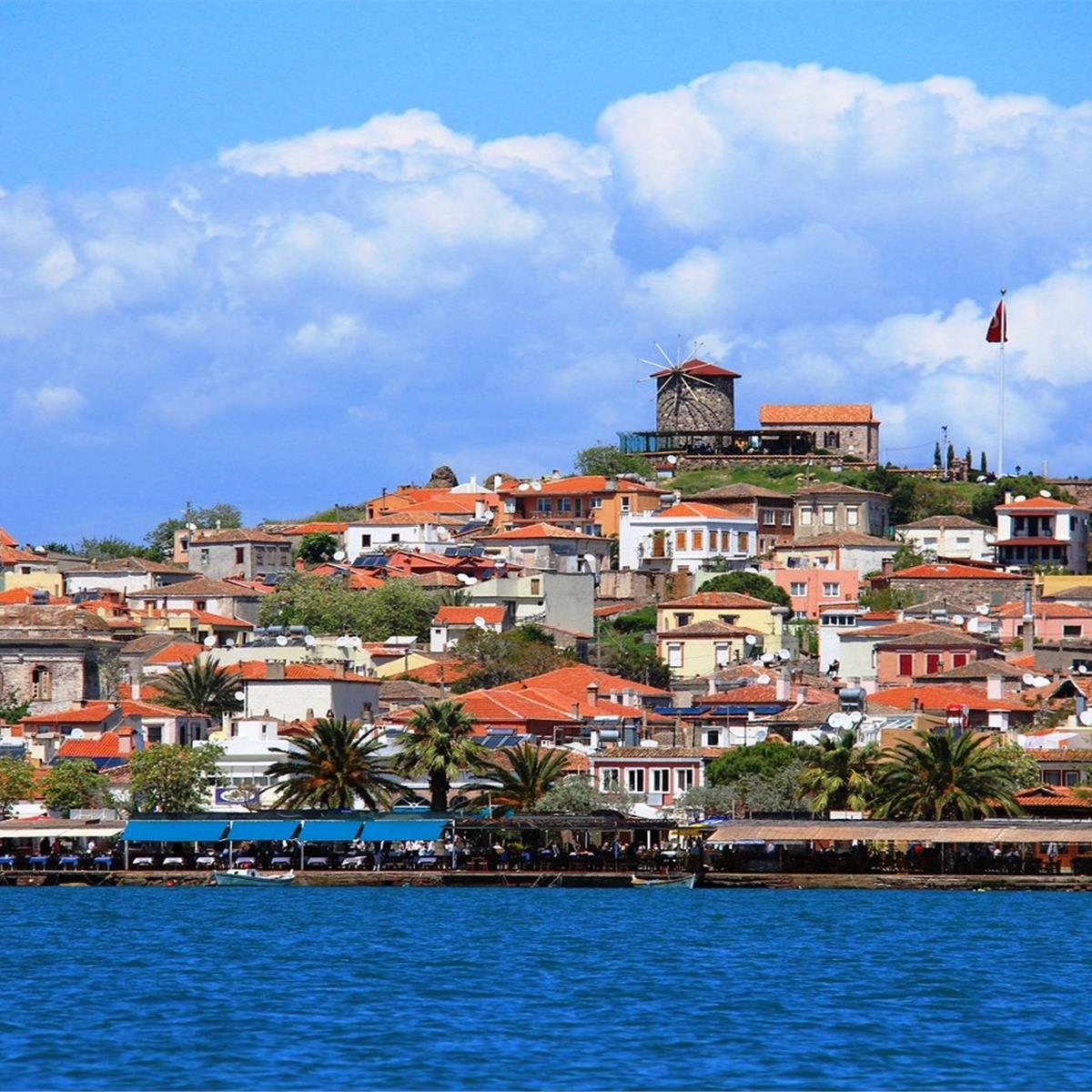 İzmir Çıkışlı 1 Gece 2 Gün Assos, Cunda, Kazdağları Behramkale ile Kuzey Ege Turu.