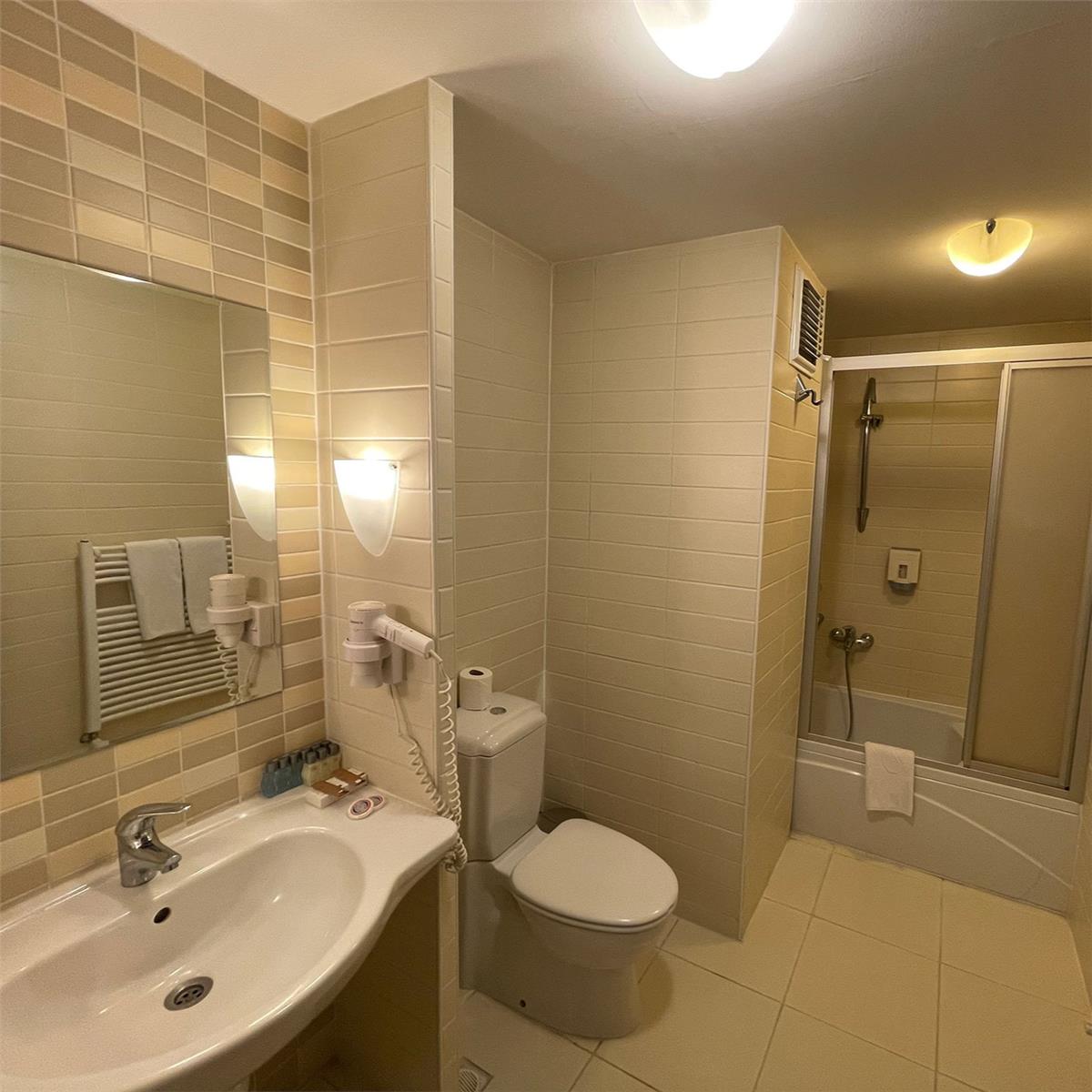 İzmir Çıkışlı 1 Gece 2 Gün Uludağ Beceren Otel Dağ Konaklamalı Kayak Turu