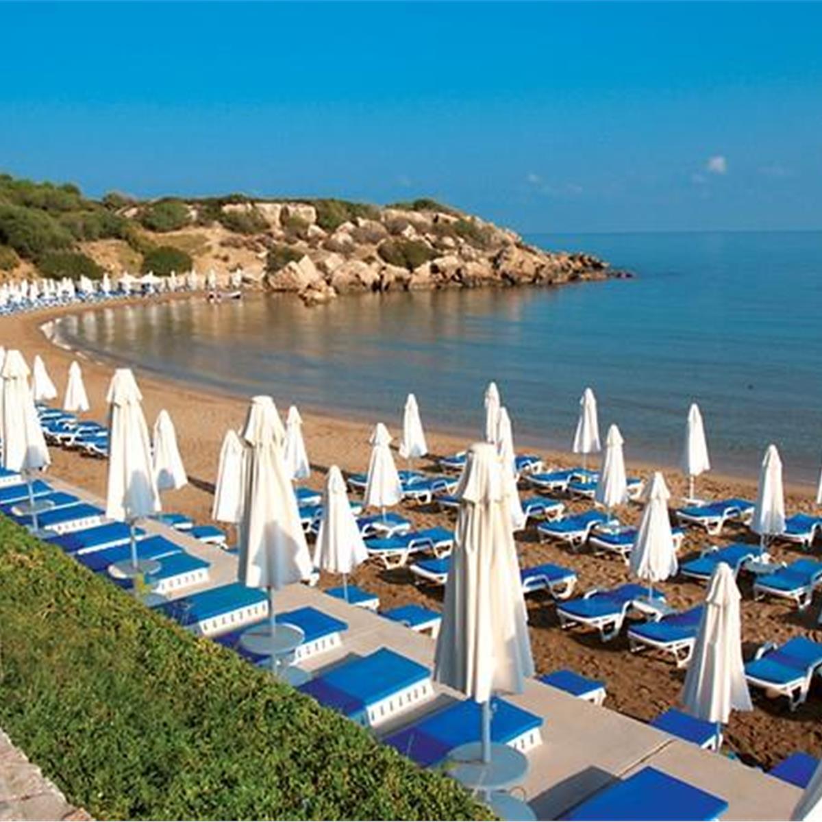İzmir'den Uçak İle Hareketli Kıbrıs Deniz Kızı Hotel Yarım Pansiyon Konaklama Seçenekleri