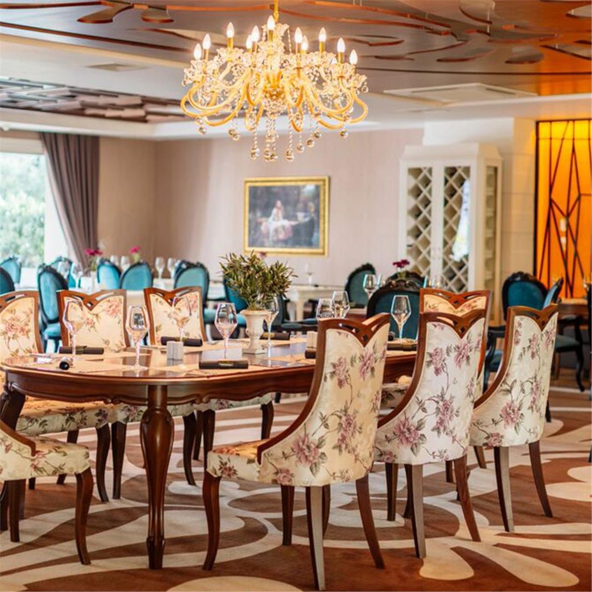 İzmir'den Uçak İle Hareketli Kıbrıs Grand Pasha Kyrenia Hotel Yarım Pansiyon Konaklama Seçenekleri