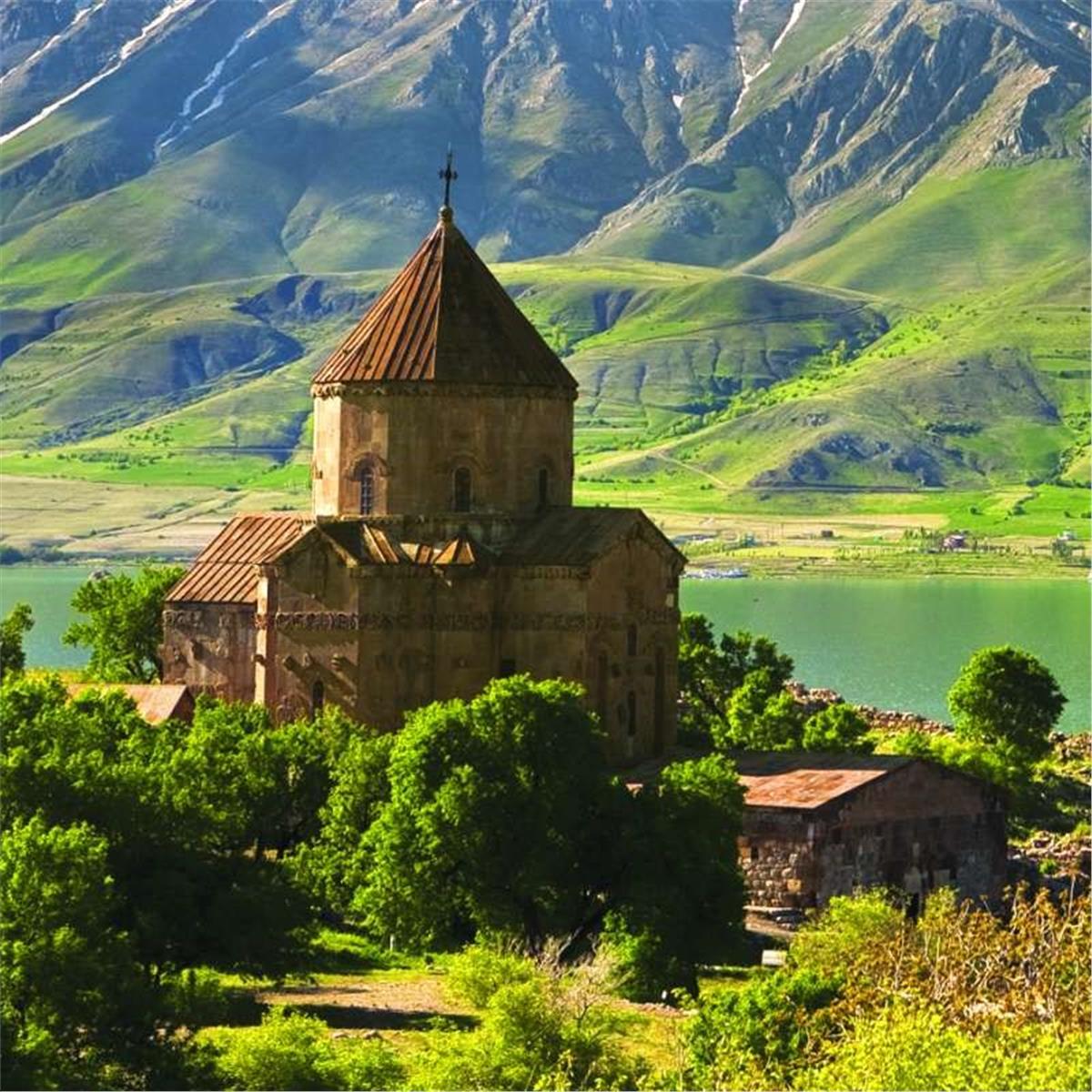 İzmir'den Uçaklı 3 Gece 4 Gün Konaklamalı Doğu Ekspresi ile Doğu Anadolu İncileri Turu