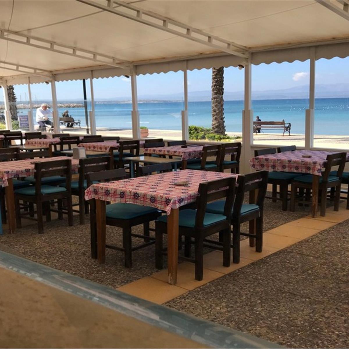 Çeşme Çiftlikköy Golden Butik Otel Denize Nazır Serpme Kahvaltı