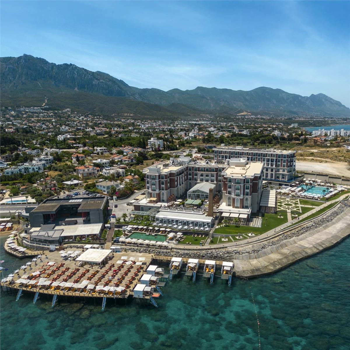 İzmir'den Uçak İle Hareketli Kıbrıs Kaya Palazzo Resort Tam Pansiyon Plus Konaklama Seçenekleri