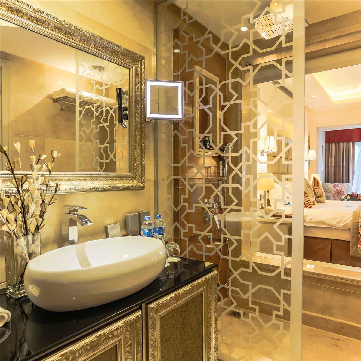 İzmir'den Kalkışlı Uçaklı ve 3 Gece 4 Gün 5 Yıldızlı Rixos Premium Seagate Hotel Konaklamalı Sharm El Sheikh Turu