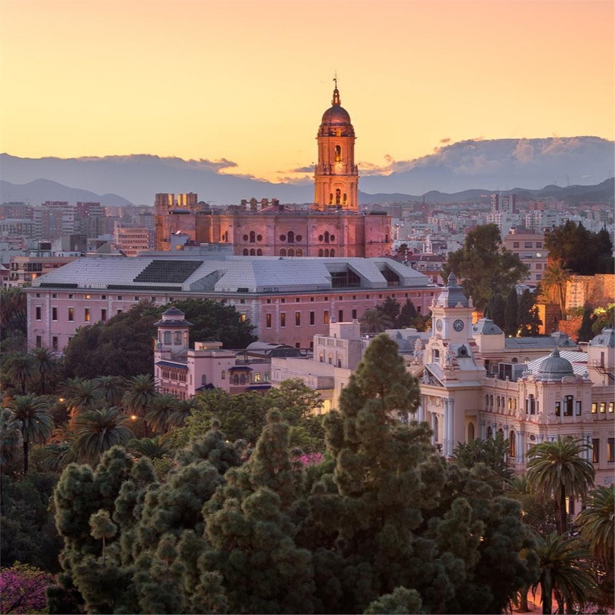 İzmir'den Uçaklı 8 Gece 9 Gün Konaklamalı Büyük Portekiz & İspanya ve Endülüs Turu