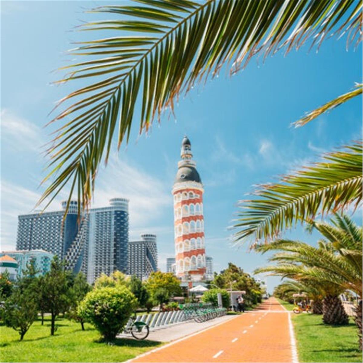 İzmir'den Uçaklı Yılbaşı Özel 2 Gece 3 Gün La Quinta By Wyndham Hotel Konaklamalı Gala Seçenekli Batum ve Ayder Yaylası Turu