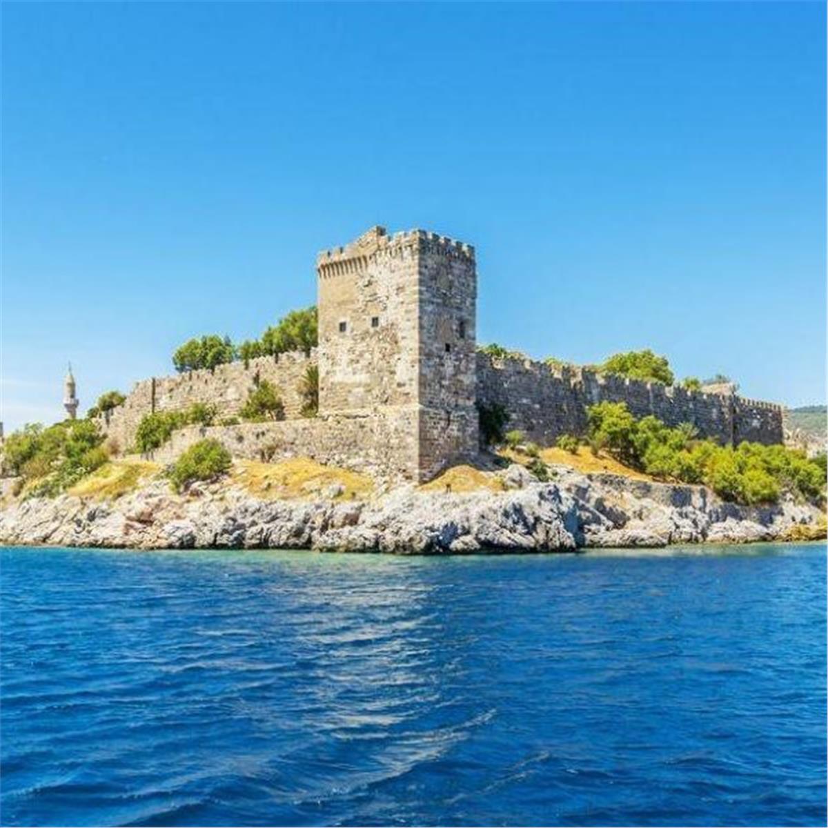 Günübirlik Bodrum Tekne Turu. Üstelik Ulaşım Ve Öğle Yemeği Dahil