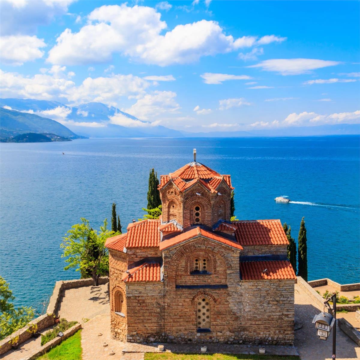 İzmir'den Uçaklı 7 Gece 8 Gün Konaklamalı Vizesiz Büyük Balkan Turu