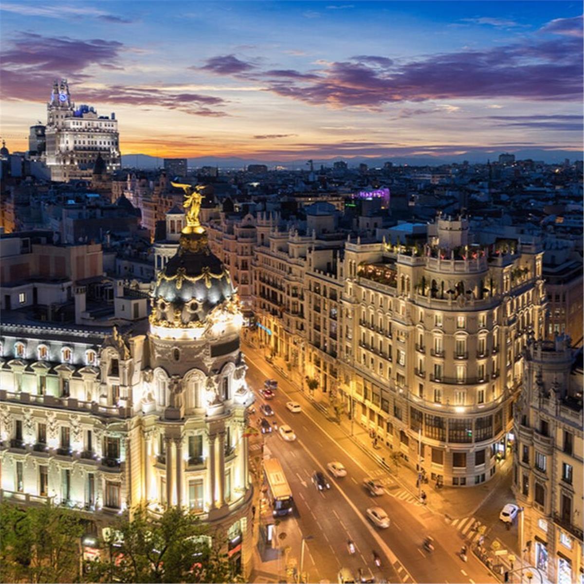 İzmir'den Uçak İle Hareketli 7 Gece 8 Gün Konaklamalı Dolu Dolu Büyük İtalya Turu