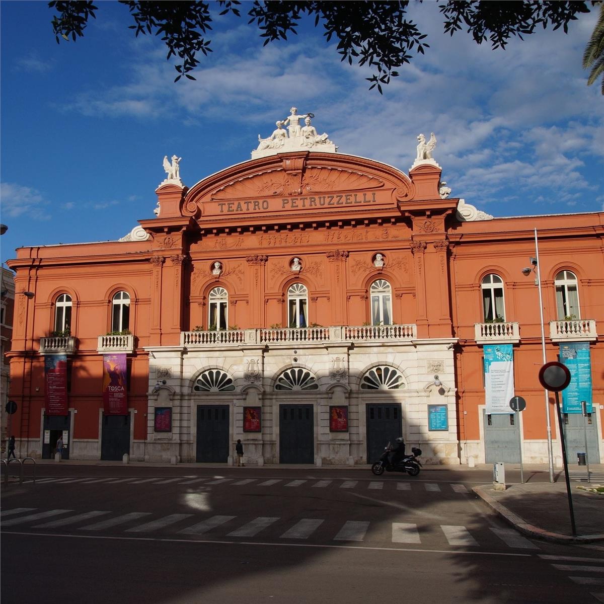 İzmir'den Uçaklı 7 Gece 8 Gün Konaklamalı Görkemli Büyük İtalya Turu