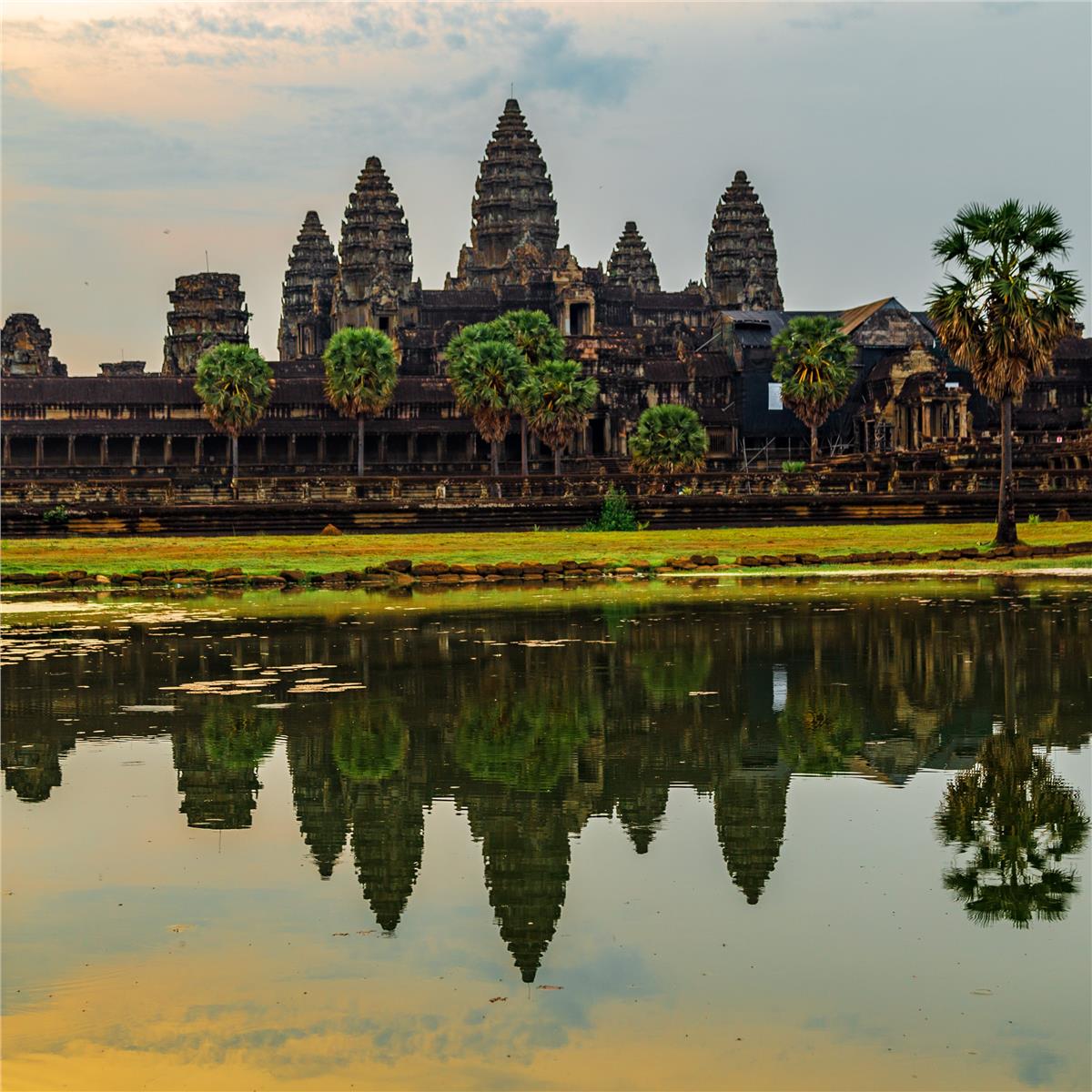 Uçaklı 9 Gece 11 Gün Konaklamalı Vietnam Kamboçya Laos Turu