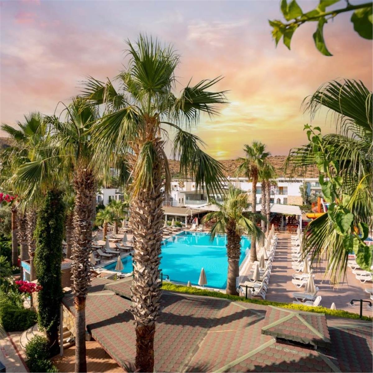 İzmir'den Ulaşımlı 3 Gece 4 Gün 4* Anadolu Hotel Her Şey Dahil Konaklama