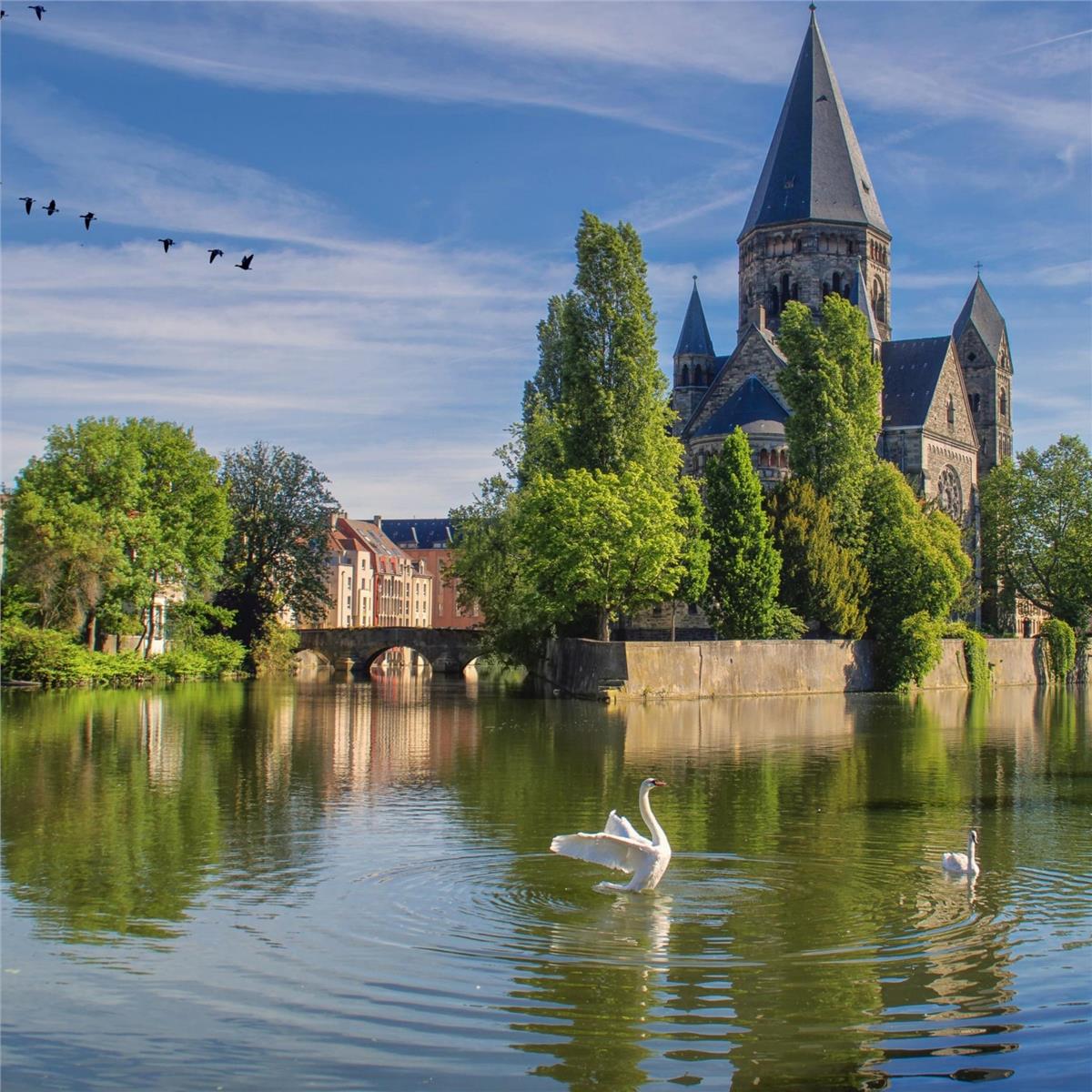 İzmir'den Uçaklı 4 Gece 5 Gün Konaklamalı Köln, Lüksemburg, Metz, Paris Ve Disneyland Turu