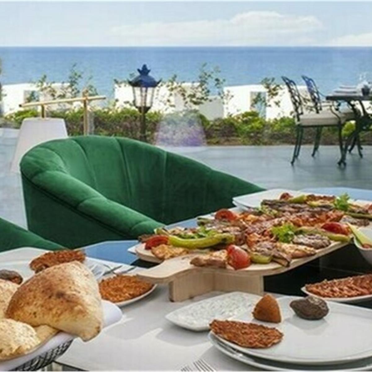 Kıbrıs Kaya Palazzo Resort Hotel'de Yılbaşına Özel Serkan Kaya Galası ve Uçak Bileti Dahil Tatil Paketleri