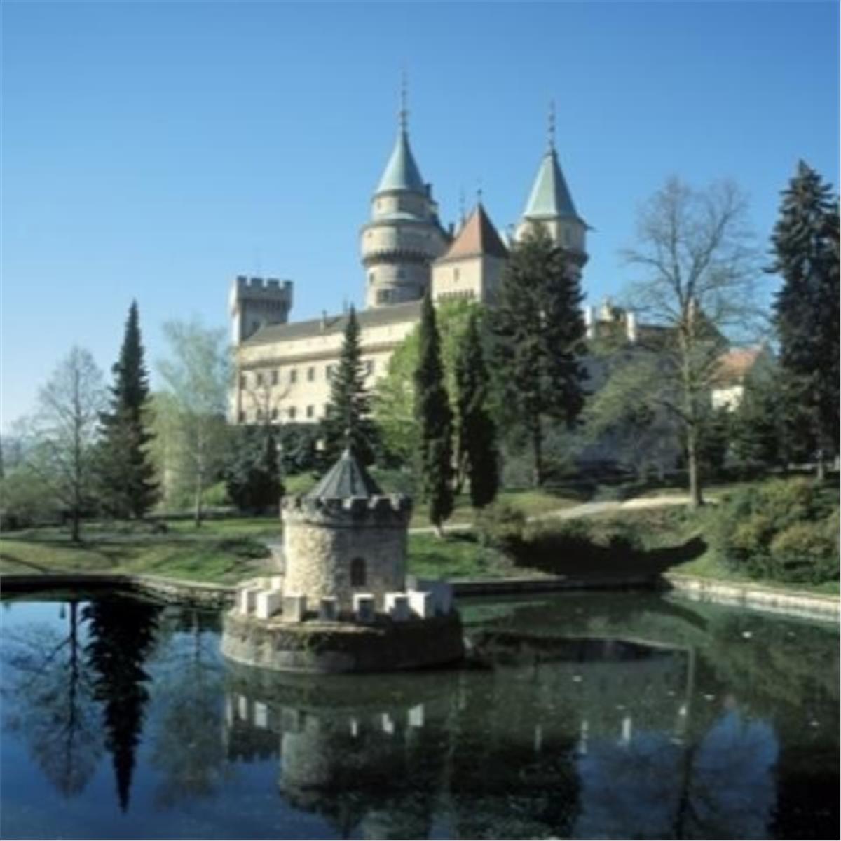 İzmir'den Otobüslü 8 Gece 9 Gün Konaklamalı Tüm Ekstralar ve Çevre Gezileri İle Orta Avrupa Masalı Turu