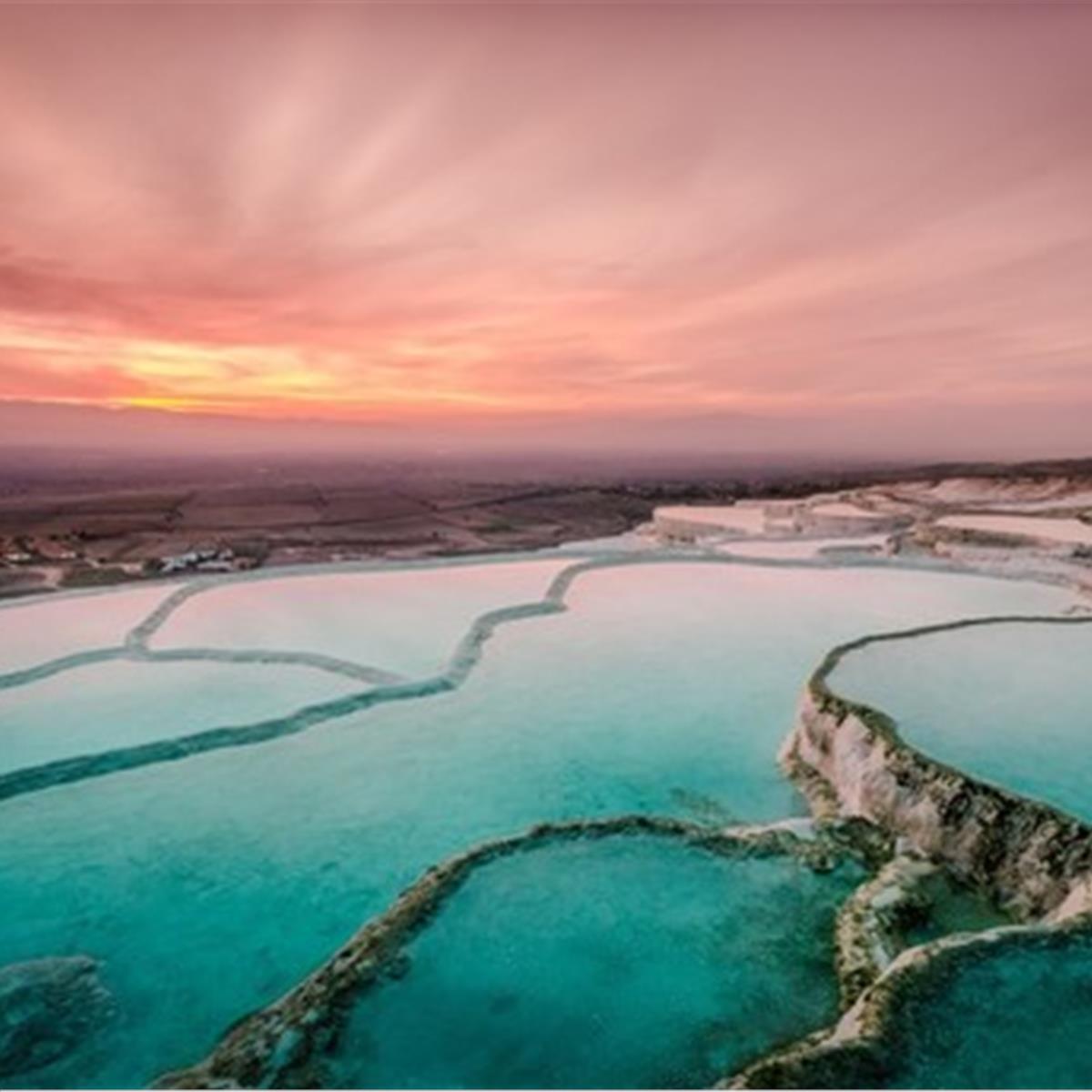 İzmir'den Kalkışlı 1 Gece 2 Gün Halıcı Termal Hotel Konaklamalı Yılbaşı Özel Termal Hotel İle Pamukkale Turu. Ulaşım Seçenekli