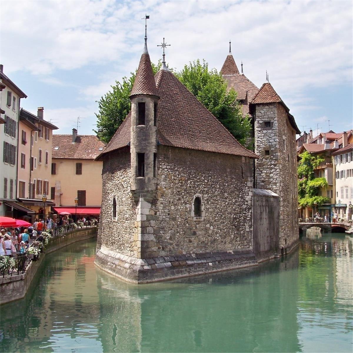 İzmir’den Uçaklı 3 Gece 4 Gün Konaklamalı Alsace & Colmar & Tren ile Alp Dağları Turu