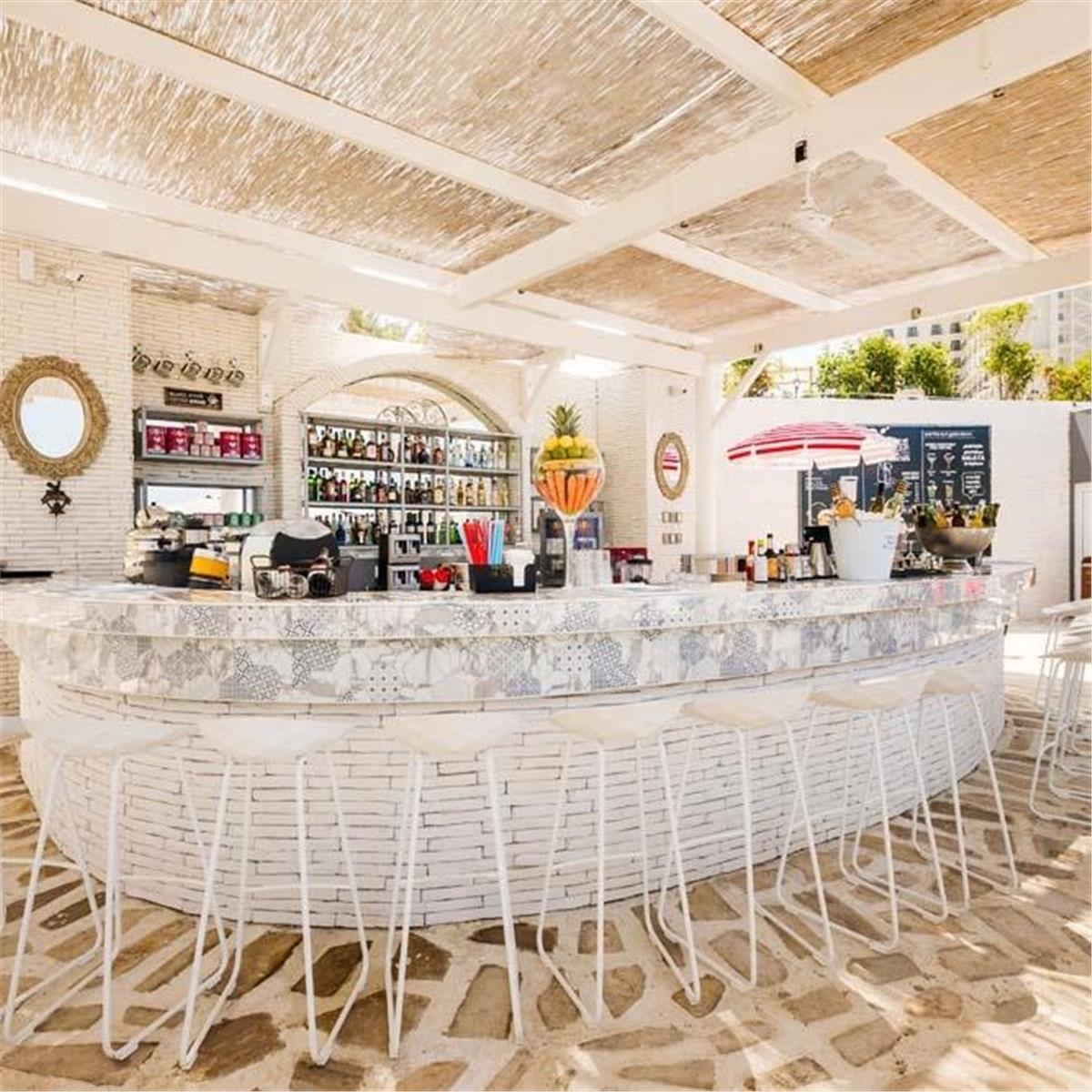 İzmir'den Uçak İle Hareketli Kıbrıs Lord’s Palace Hotel Tam Pansiyon Plus Konaklama Seçenekleri