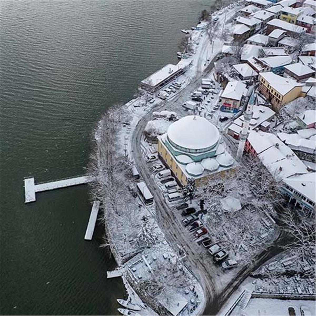 İzmir'den Otobüslü 1 gece 2 gün Konaklamalı Şile, Ağva İle Abant, Gölcük, Gölyazı Turu
