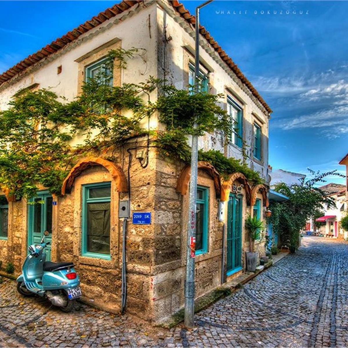 İzmir Çıkışlı Günübirlik Alaçatı Ot Festivali Turu