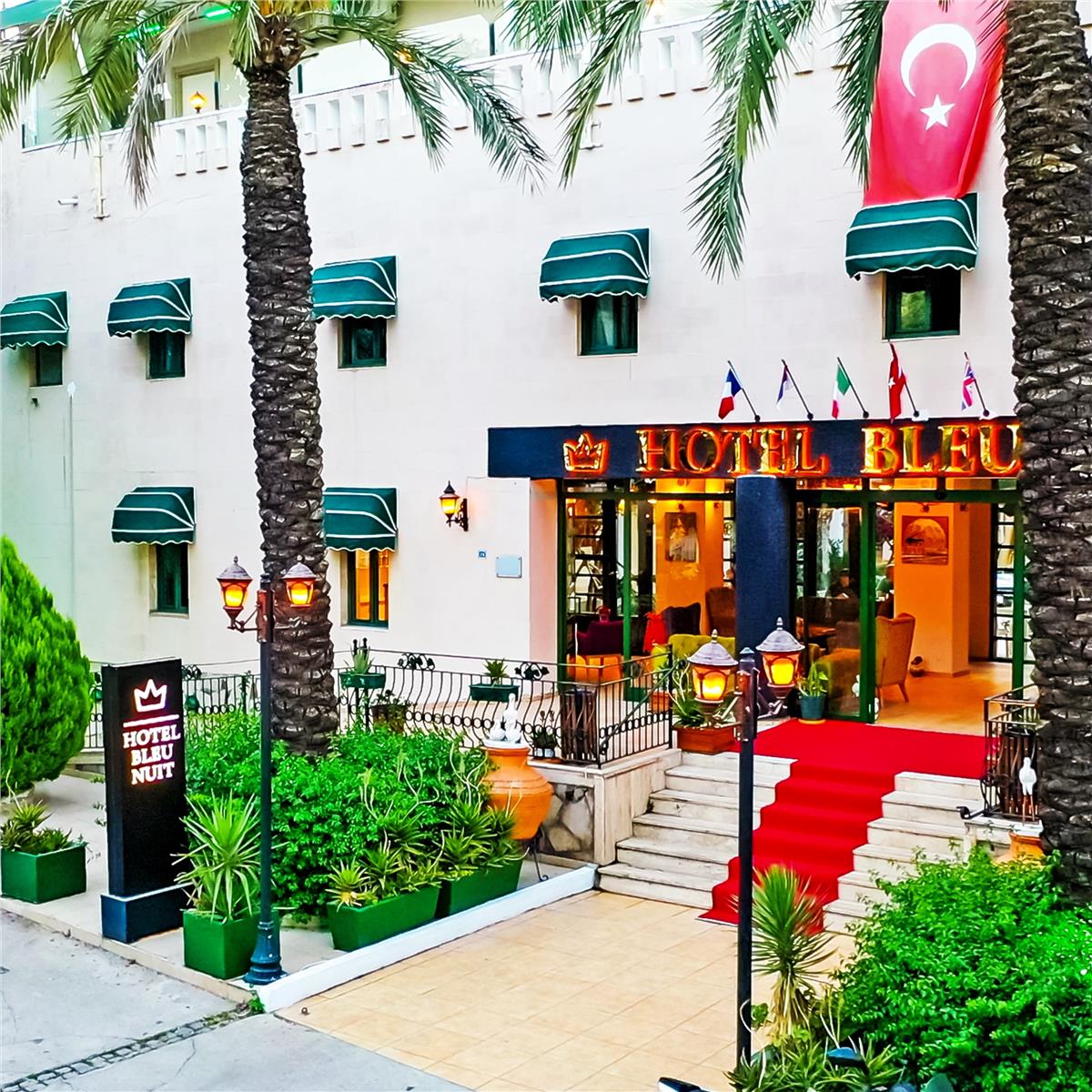 İzmir'den Ulaşımlı 3 Gece 4 Gün 4* Bleu Nuit Hotel Her Şey Dahil Konaklama 