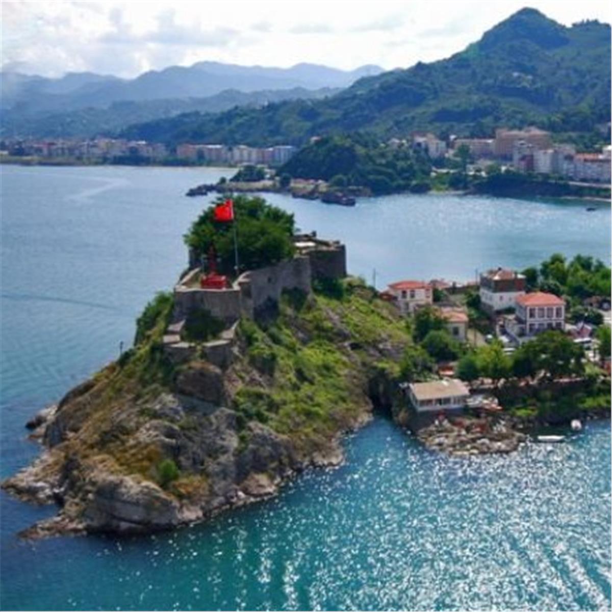 İzmir'den Otobüslü 6 Gece 7 Gün Konaklamalı Boydan Boya Karadeniz Turu. 1 Gece Batum 1 Gece Maçka Yaylası Konaklamalı